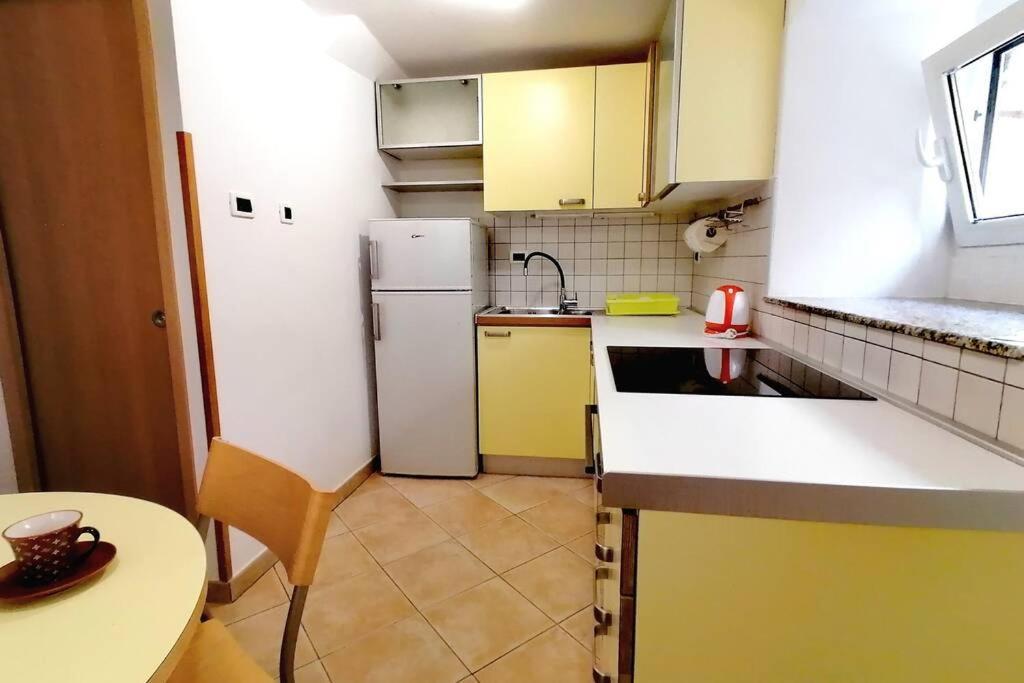 Apartment Veli Dvor Крес Екстериор снимка